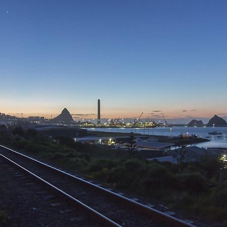 Villa The Waterfront Escape New Plymouth Exterior foto